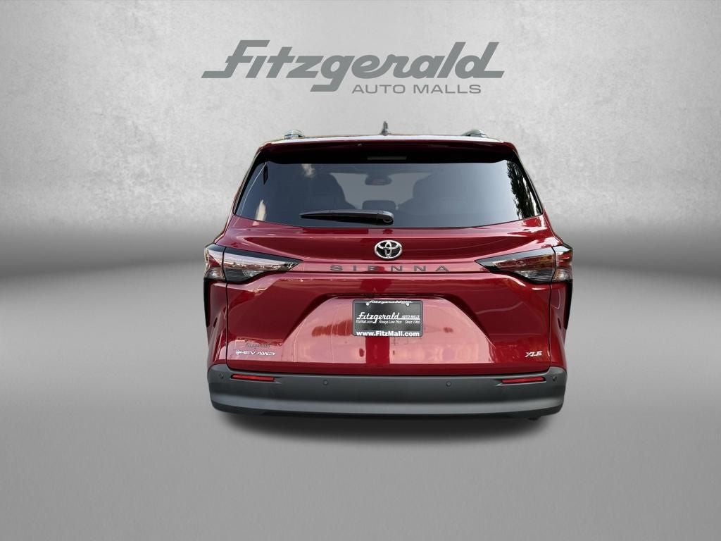 2026 Toyota Sienna XLE 7 Passenger