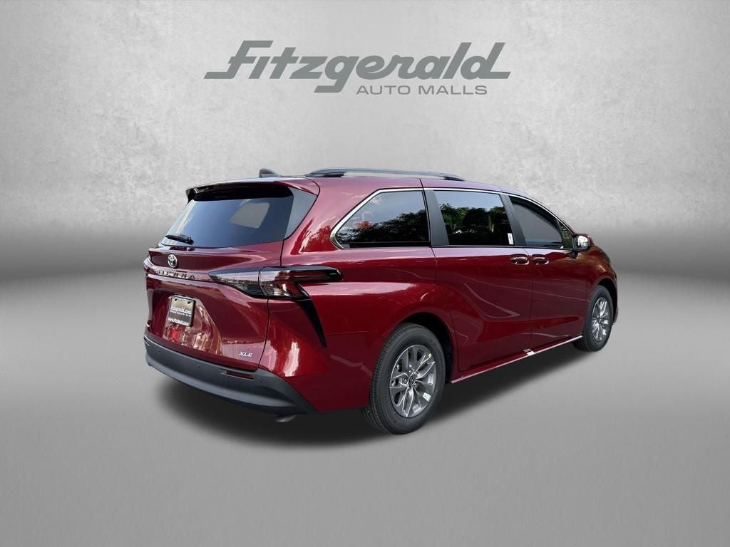 2026 Toyota Sienna XLE 7 Passenger