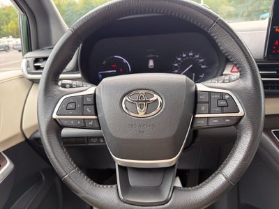 2023 Toyota Sienna XLE 7 Passenger