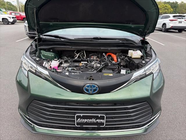 2023 Toyota Sienna XLE 7 Passenger