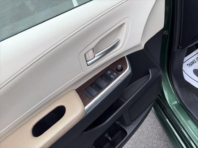 2023 Toyota Sienna XLE 7 Passenger