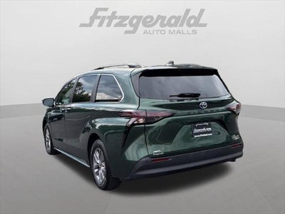 2023 Toyota Sienna XLE 7 Passenger