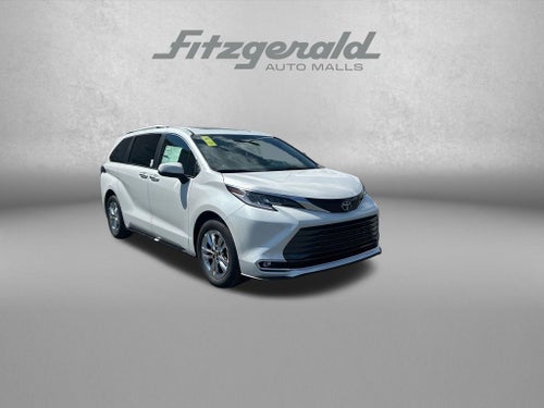 2026 Toyota Sienna Limited