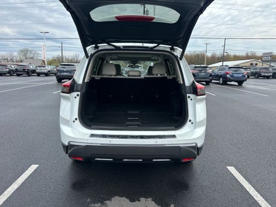 2025 Nissan Rogue SL