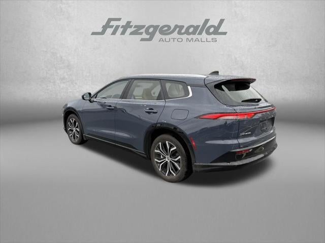 2025 Toyota Toyota Crown Signia XLE