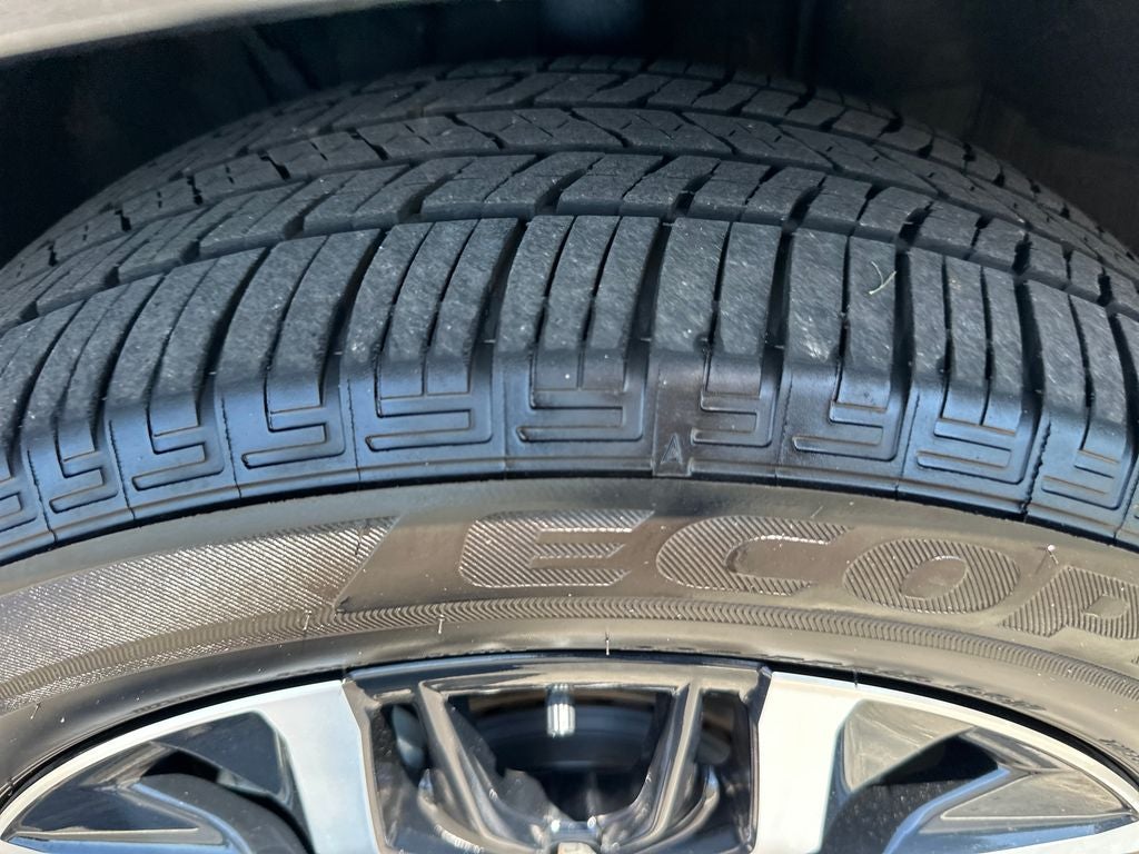 2025 Toyota Toyota Crown Signia XLE
