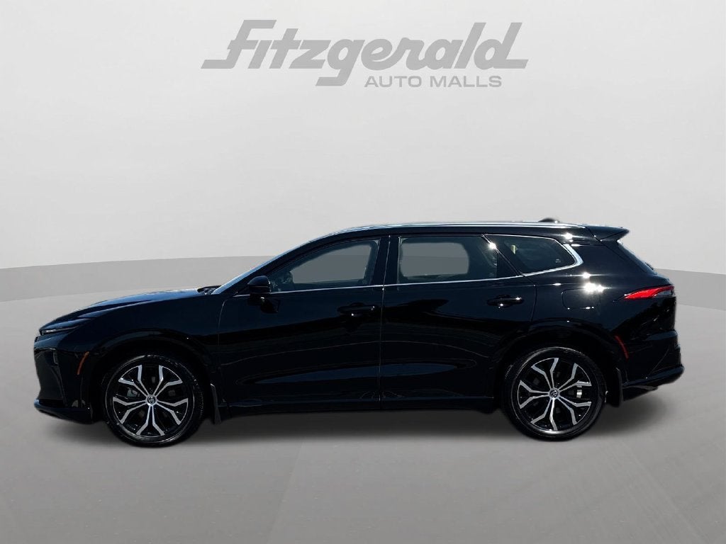 2025 Toyota Toyota Crown Signia XLE
