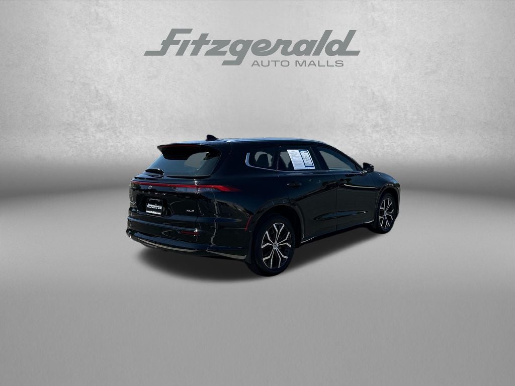 2025 Toyota Toyota Crown Signia XLE