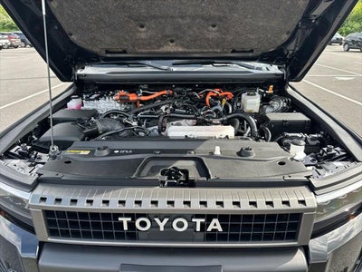 2024 Toyota LAND CRUISER Base