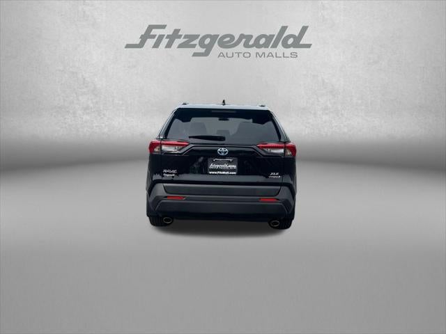 2019 Toyota RAV4 Hybrid XLE