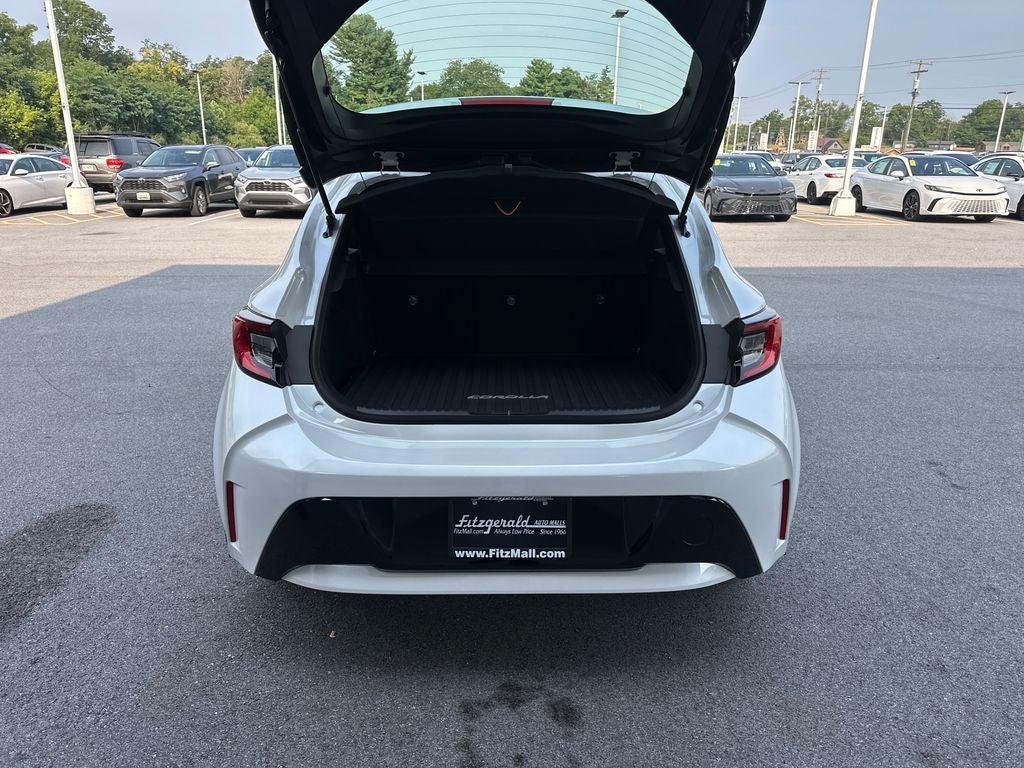 2026 Toyota Corolla Hatchback SE