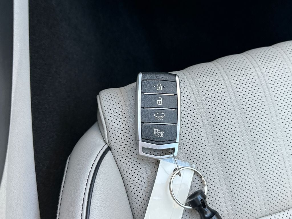 2021 Genesis G70 2.0T