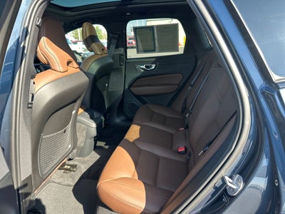 2024 Volvo XC60 B5 Plus Dark Theme