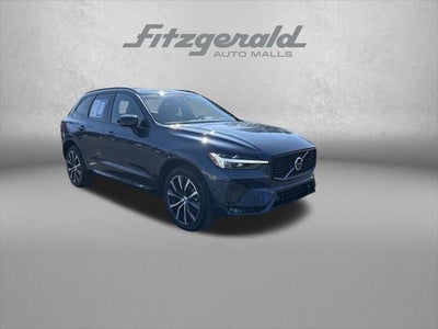 2024 Volvo XC60 B5 Plus Dark Theme