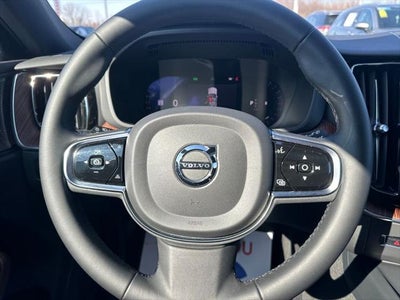 2024 Volvo XC60 B5 Plus Dark Theme