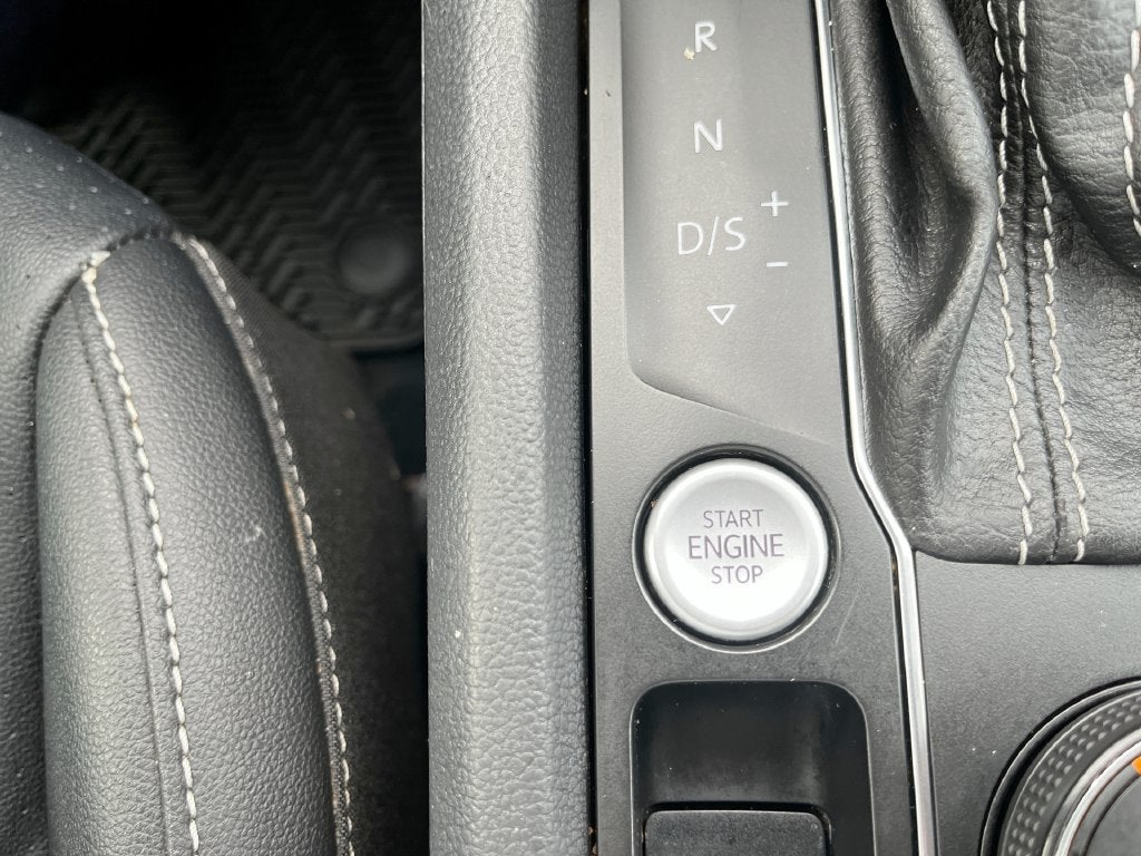 2021 Volkswagen Atlas 3.6L V6 SE w/Technology