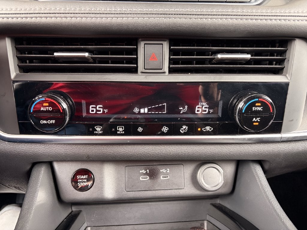 2026 Nissan Rogue SV