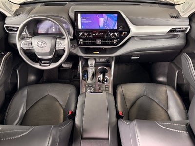2023 Toyota Highlander Platinum