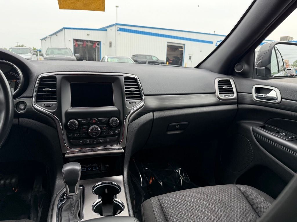 2020 Jeep Grand Cherokee Laredo E 4x4