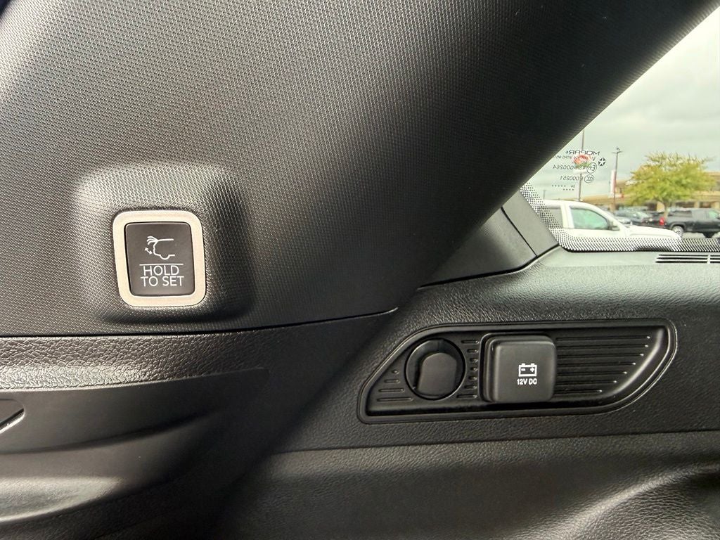 2025 Jeep Grand Cherokee Laredo X 4x4