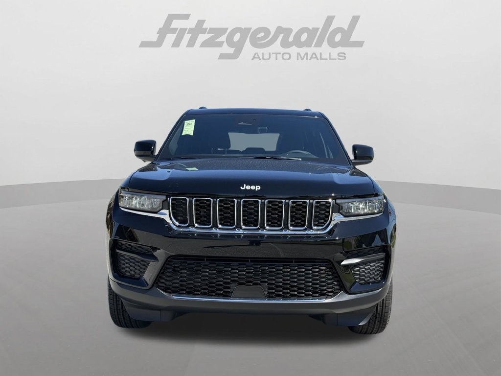 2027 Jeep Grand Cherokee Laredo X