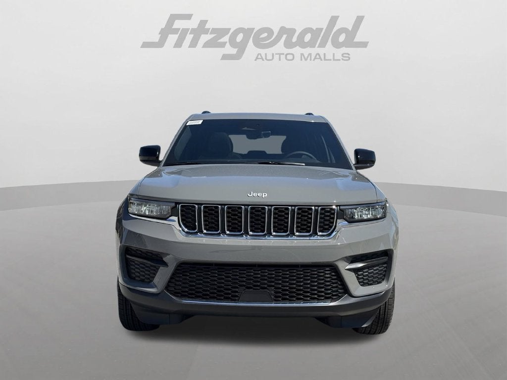 2027 Jeep Grand Cherokee Laredo X
