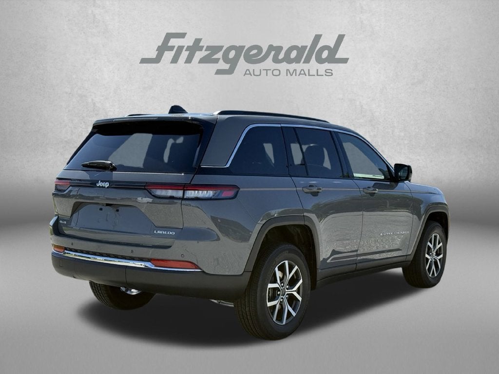 2027 Jeep Grand Cherokee Laredo X