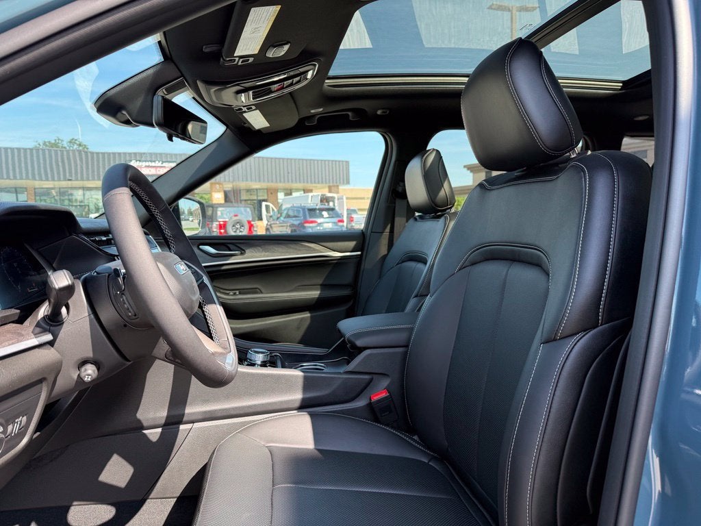 2026 Jeep Grand Cherokee Limited Reserve 4x4
