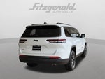 2027 Jeep Grand Cherokee Laredo Altitude