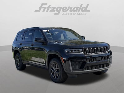 2027 Jeep Grand Cherokee Laredo Altitude