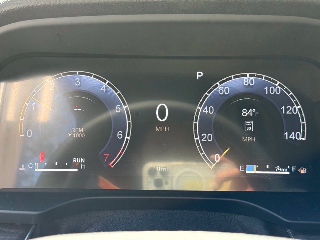 2027 Jeep Grand Cherokee Laredo Altitude