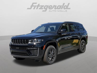 2027 Jeep Grand Cherokee Laredo Altitude