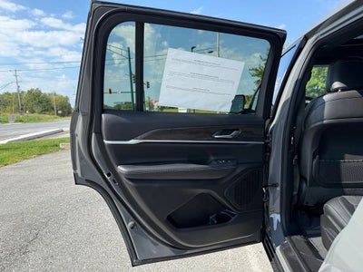 2027 Jeep Grand Cherokee L Laredo Altitude