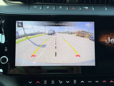 2027 Jeep Grand Cherokee Laredo Altitude