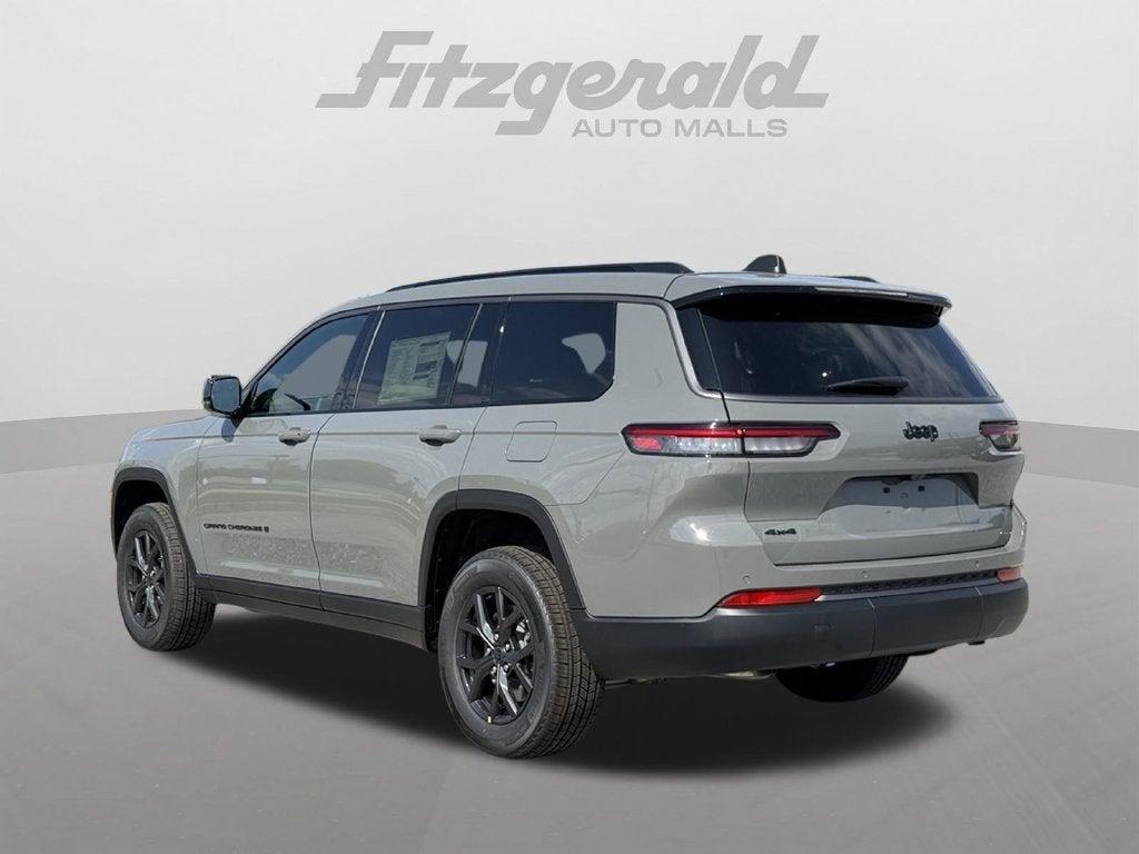 2027 Jeep Grand Cherokee L Laredo Altitude