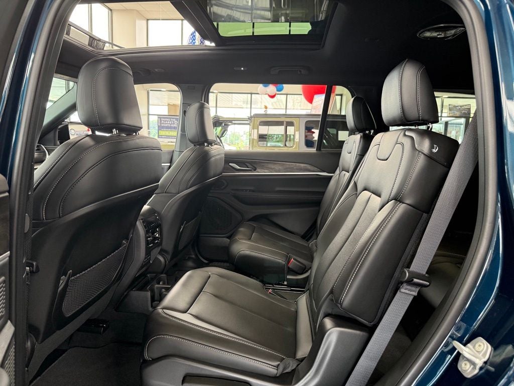 2026 Jeep Grand Cherokee GRAND CHEROKEE L LIMITED 4X4