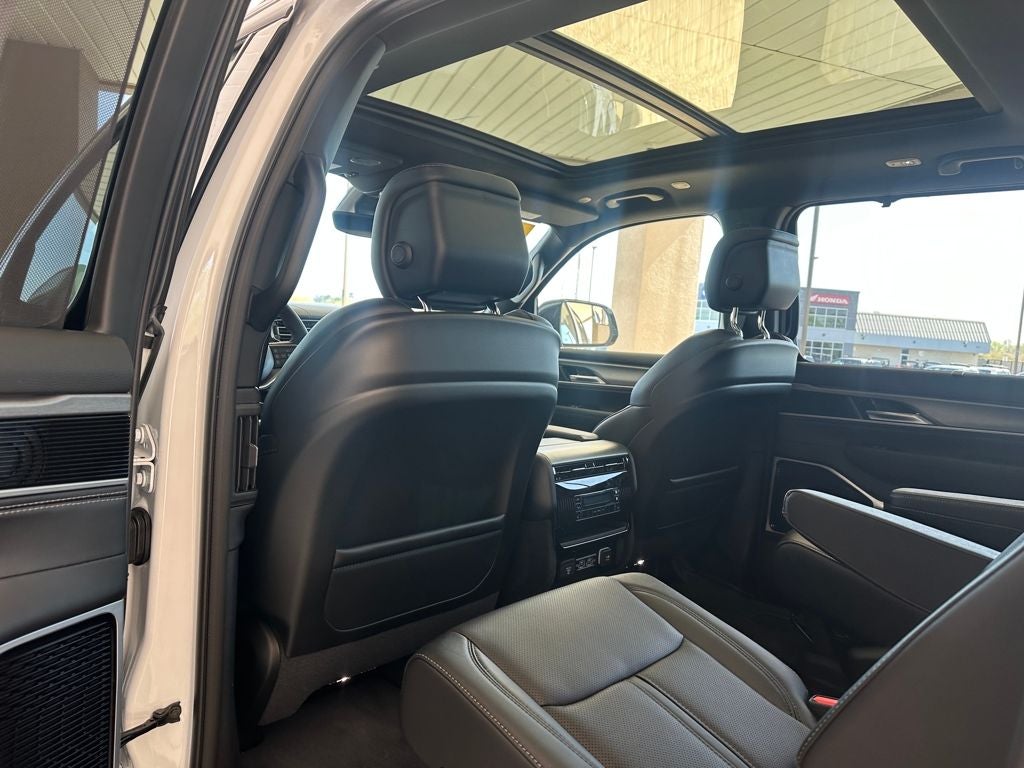 2026 Jeep Grand Wagoneer GRAND WAGONEER LIMITED RESERVE 4X4