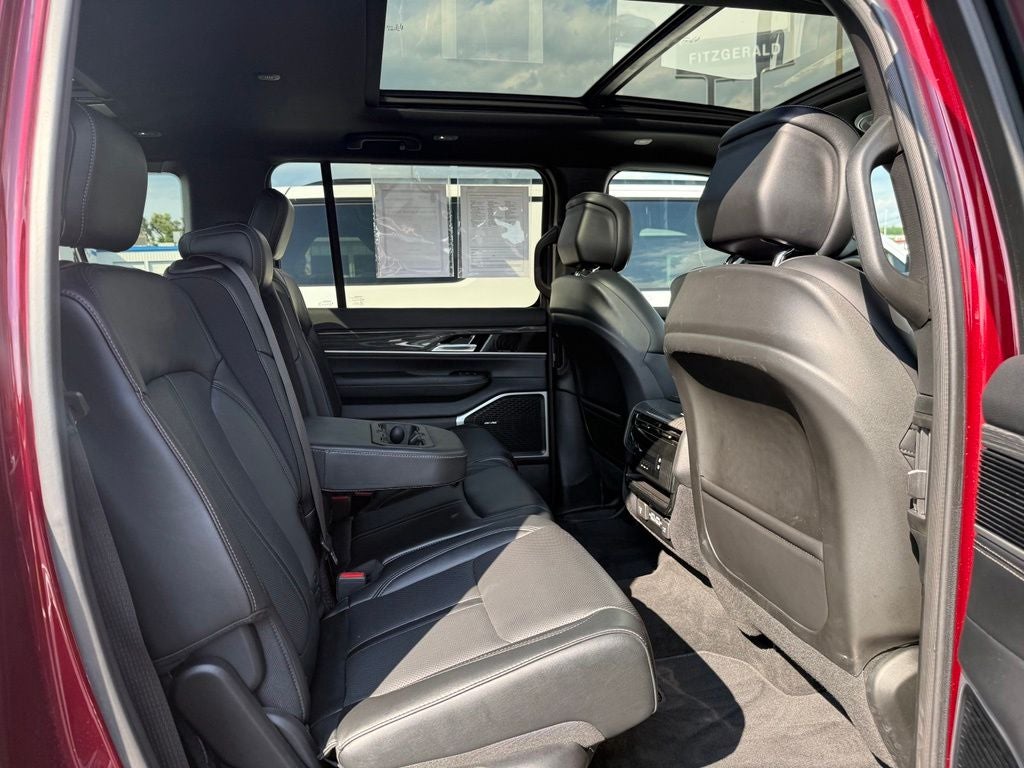 2022 Jeep Wagoneer Series II 4x4