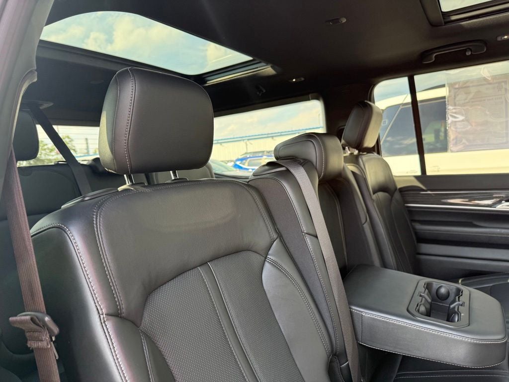 2022 Jeep Wagoneer Series II 4x4