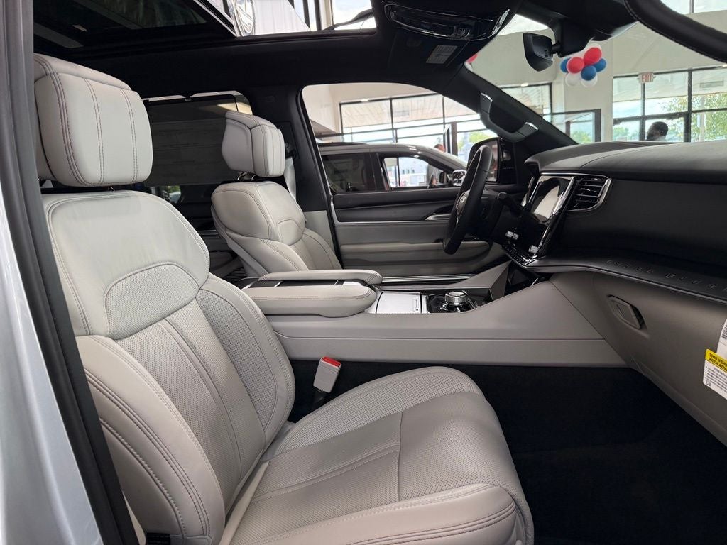 2026 Jeep Grand Wagoneer GRAND WAGONEER SUMMIT OBSIDIAN 4X4