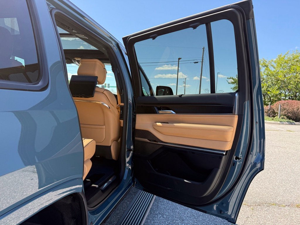2026 Jeep Grand Wagoneer GRAND WAGONEER SUMMIT RESERVE 4X4