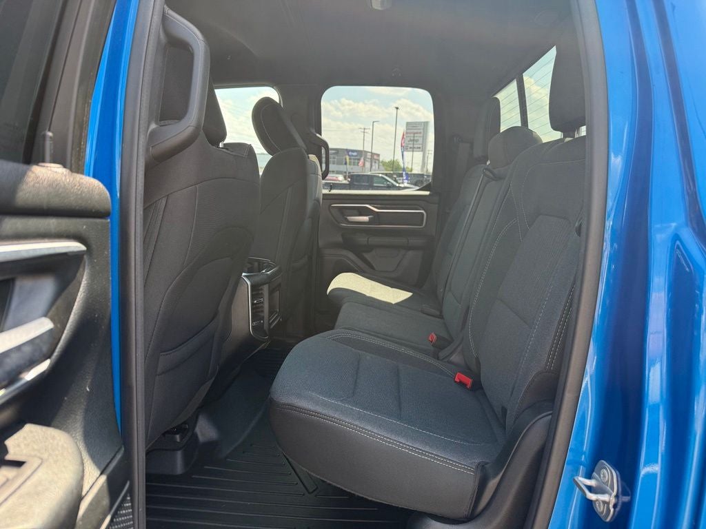 2021 RAM 1500 Big Horn Quad Cab 4x4 6'4' Box