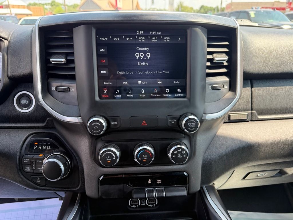 2021 RAM 1500 Big Horn Quad Cab 4x4 6'4' Box