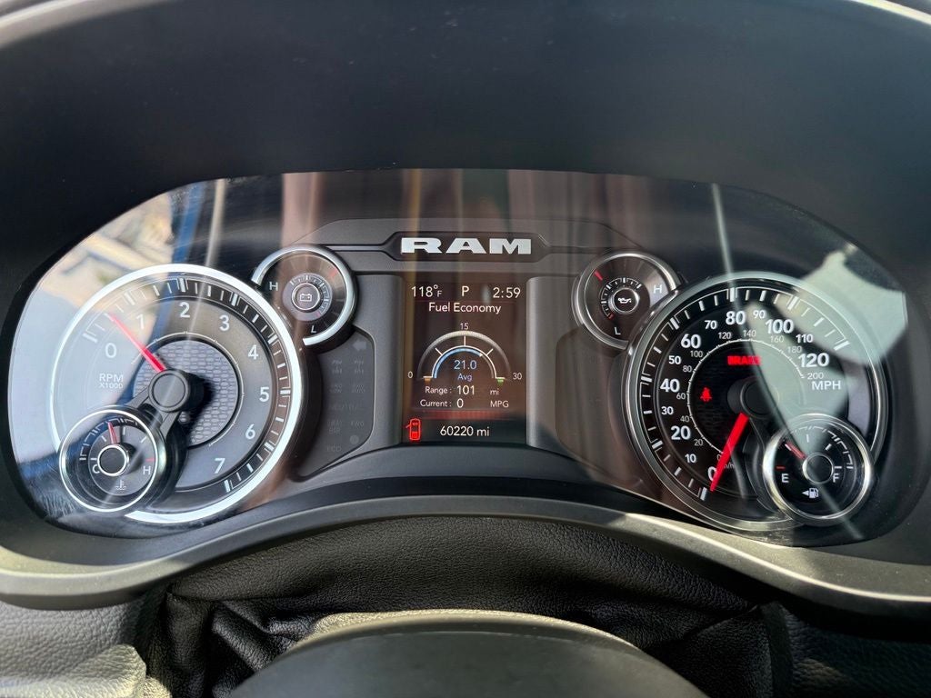 2021 RAM 1500 Big Horn Quad Cab 4x4 6'4' Box