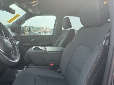 2026 RAM 1500 RAM 1500 EXPRESS CREW CAB 4X4 6'4' BOX