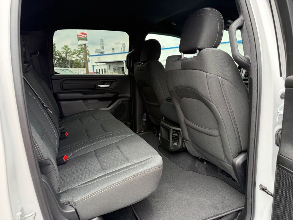 2026 RAM Ram 1500 RAM 1500 EXPRESS CREW CAB 4X4 6'4' BOX