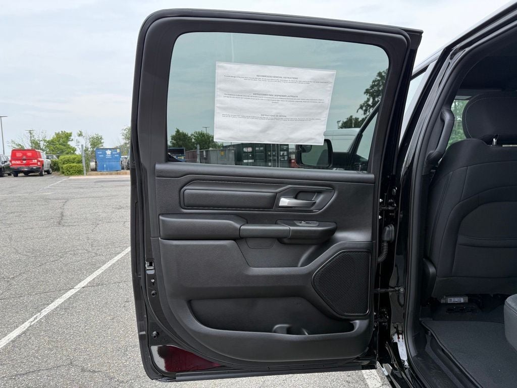 2026 RAM Ram 1500 RAM 1500 EXPRESS CREW CAB 4X4 6'4' BOX