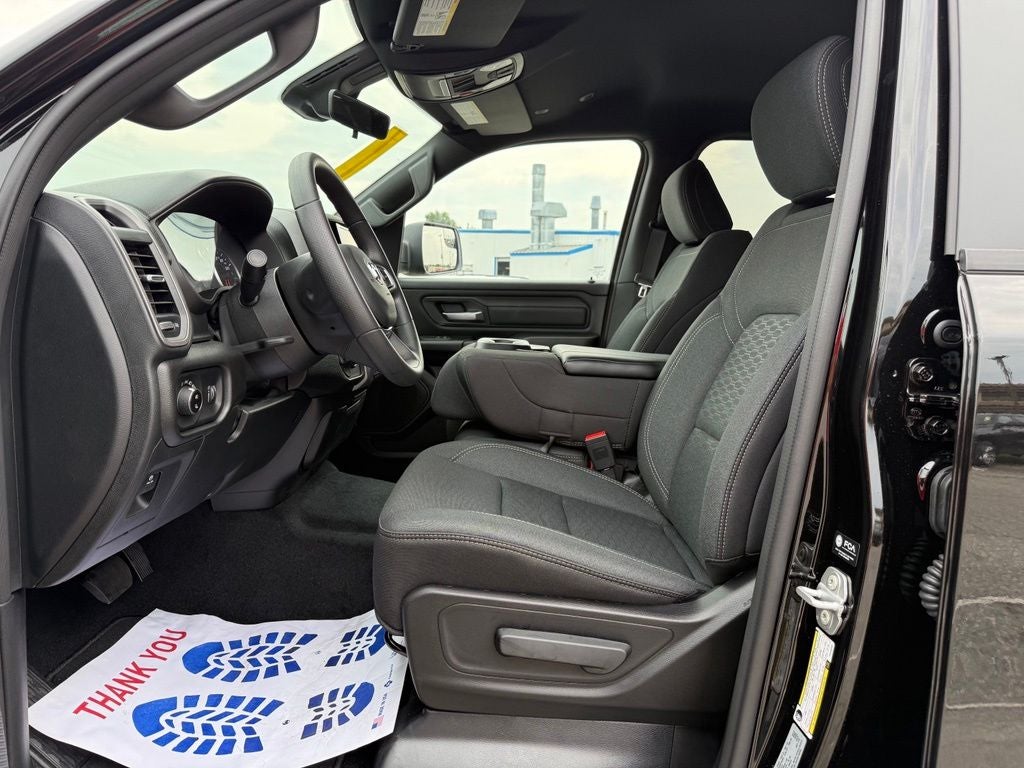 2026 RAM Ram 1500 RAM 1500 EXPRESS CREW CAB 4X4 6'4' BOX