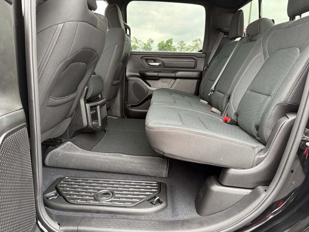 2026 RAM Ram 1500 RAM 1500 EXPRESS CREW CAB 4X4 6'4' BOX