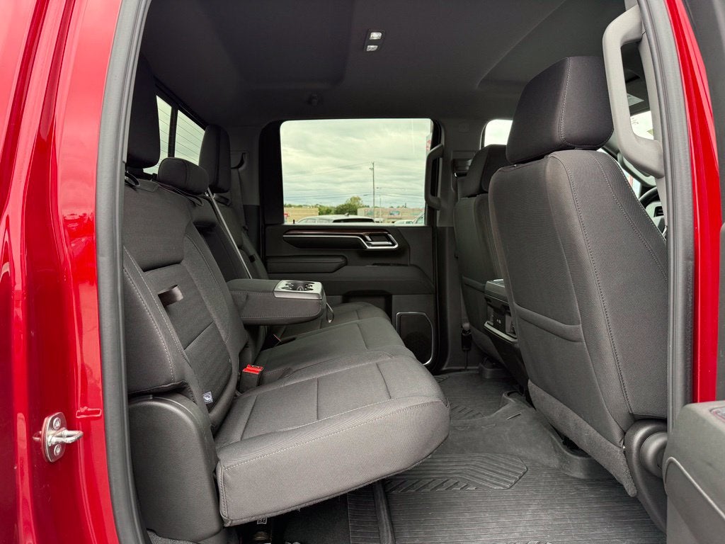 2024 Chevrolet Silverado 3500HD 4WD Crew Cab Standard Bed LT